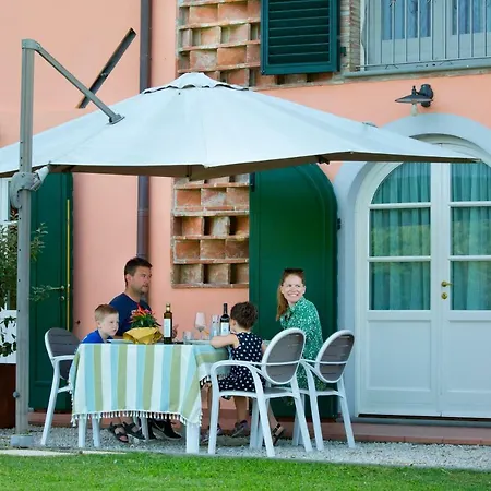 Tenuta San Giovanni Апарт-готель 2*