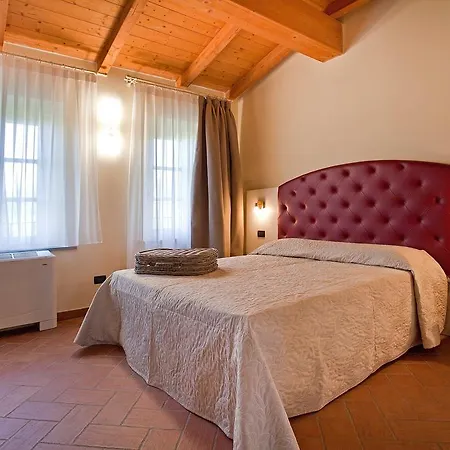 Tenuta San Giovanni アパートホテル ルッカ